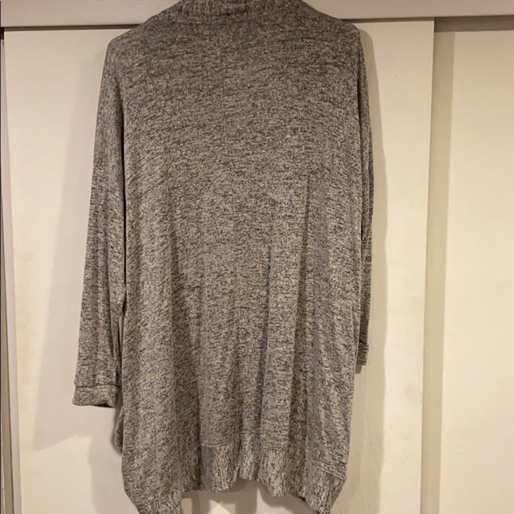 Cardigans - Picture 2 of 6